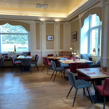 Hotel Zur Faehre 4*