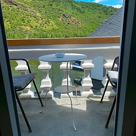 Zur Faehre Hotel 4*