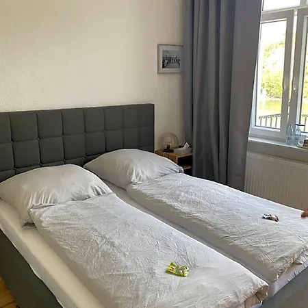 Hotel Zur Faehre 4*