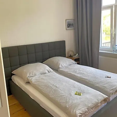 Zur Faehre 4*